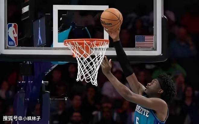 转折点夏洛特黄蜂官宣签约，CBA季后赛赛后攻防权衡，悬念犹存，心理建设被强调的简单介绍